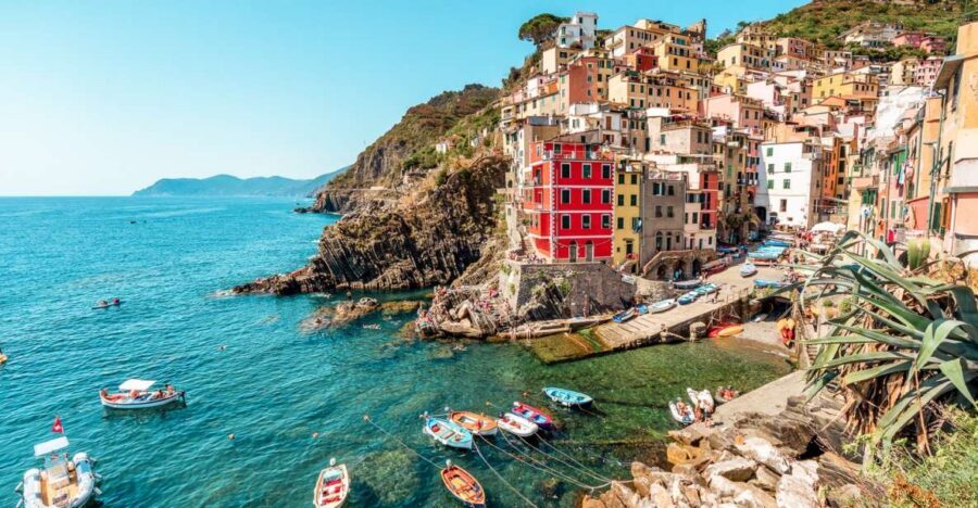 From Florence: Seaside Beauty Day Trip to Cinque Terre - Why Cinque Terre Works as a One-Day Circuit