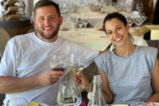 From San Gimignano: Tuscany Vespa Tour, Lunch & Wine Tasting - The automatic 50cc Vespa: why it’s a smart way to see the Chianti hills