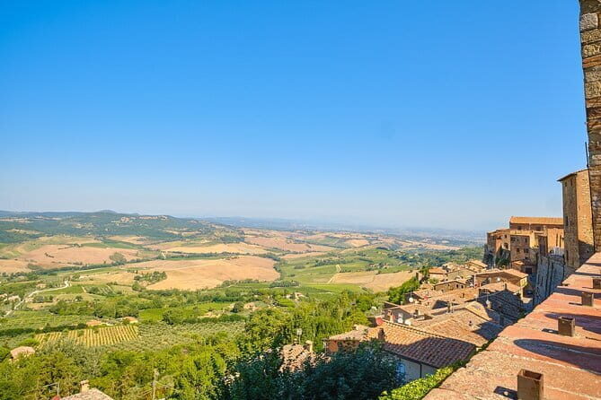 Full Day Tour to Val d'Orcia and Gladiator's Fields with Wines - Getting out of Florence: the coach ride that sets the tone
