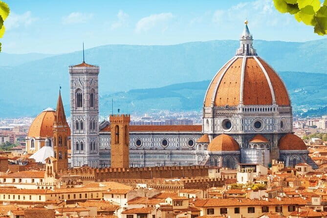 Livorno Shore Excursion: Pisa and Florence Private Day Trip - Accademia vs Uffizi: how the museum upgrade helps you beat the crush