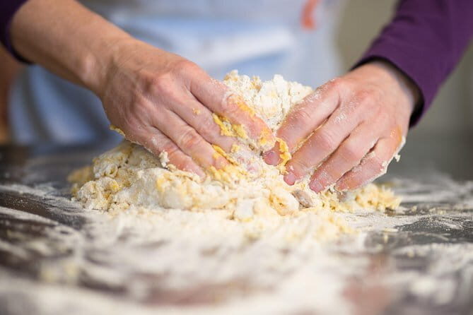 Pasta Cooking Class: Mastering Nonna's Recipes - Meeting point and timing: planning your Florence evening without stress