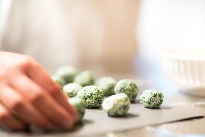 Pasta Cooking Experience in Florence - What You’ll Cook: Dough, Pasta Shapes, and Sauces
