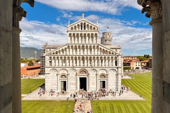 Pisa and Lucca Day Trip from Florence - Leaning Tower of Pisa: Photo Time vs Optional Climb
