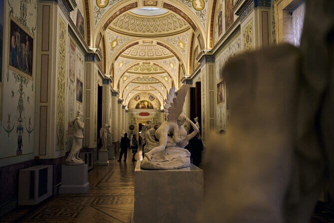 Priority Entrance : Florence Accademia Gallery Timely Tickets - Audio guide app basics (and why headsets are on your packing list)