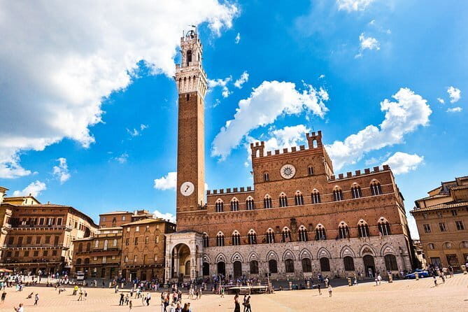 Private day trip to Siena, San Gimignano, Chianti and Pisa, from Florence - San Gimignano’s 13 towers: what 90 minutes feels like
