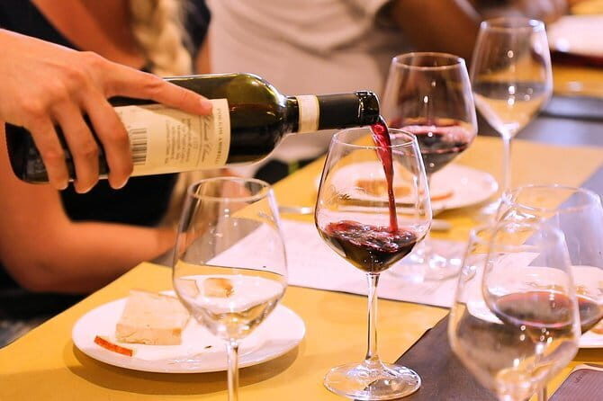 San Gimignano, Siena, Monteriggioni, Chianti Day Trip with Lunch & Wine Tasting - Piazzale Montelungo check-in and the stuff you must bring