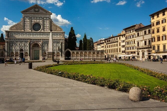 Skip-the-Line Accademia Guided Visit: David Secrets and Beyond - When to go: morning timing, comfort, and heat reality