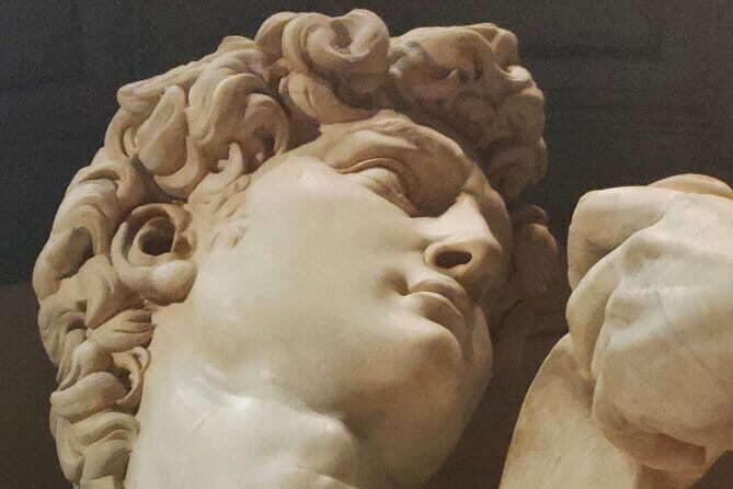 Skip-the-Line Guided Tour of Michelangelo’s David in Florence - The practical stuff: meeting points, radios, and getting your logistics right