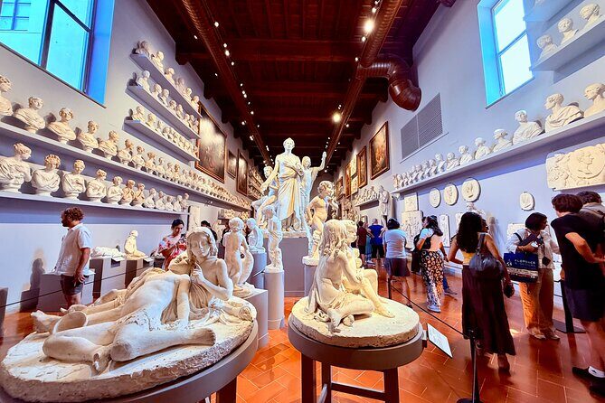 Skip the line: Uffizi and Accademia Small Group Walking Tour - Uffizi Express: priority admission and the big-name masterpieces