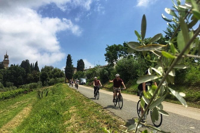 Small-Group Wine Tasting Experience in the Tuscan Countryside - Food Pairings That Actually Help Your Tasting