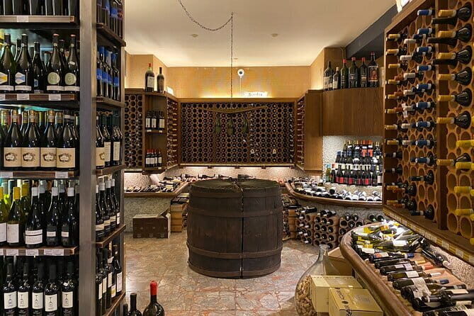 Super Chianti 2 wineries & meat feast @ Dario Cecchini—max 8 pp - Stop 4: Greve in Chianti for 15 Minutes of Real Town Energy