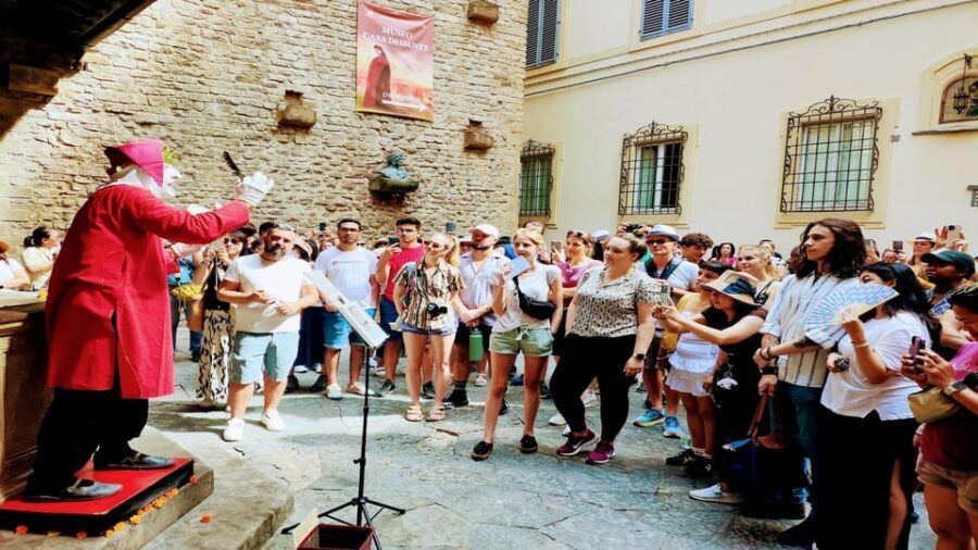 The Best Tour in Florence: Renaissance and Medici Tales - Meet Giovanni de Medici at San Lorenzo, the smart way to start