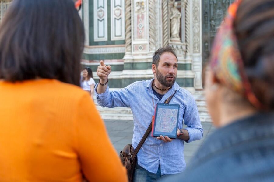 The Best Tour in Florence: Renaissance and Medici Tales - The Duomo complex: spotting the Gothic start and the Renaissance dome