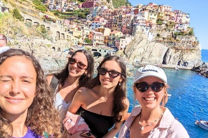 Tuscany Day Trip from Florence: Siena, San Gimignano, Pisa and Lunch at a Winery - San Gimignano towers and independent time in a walled hill town