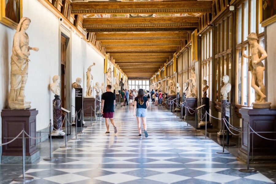 Uffizi Gallery: Small Group Guided Tour with Skip-the-Line - Small Group Comfort and Headsets in a Crowded Museum