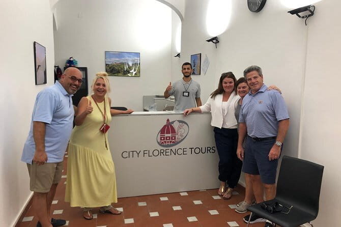 Uffizi Gallery Small Group Tour with Guide - The building itself matters: why the Medici context helps