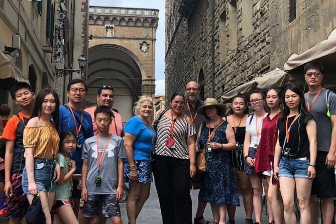 Uffizi Gallery Small Group Tour with Guide - Priority entrance and headsets: how they change your museum experience