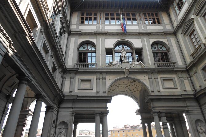 Uffizi Masterclass with Art Expert in Florence - Entering the Uffizi with a plan (not just a ticket)