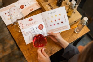 Wine Tasting Experience in Ponte Vecchio: Best Tuscany selection! - Where you meet by Ponte Vecchio (and how to not lose time)